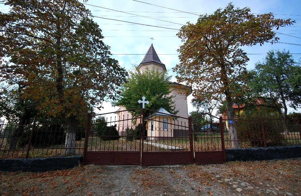 Biserica Tăierea Capului Sfântului Ioan Botezătorul, Ciortești - Poartă